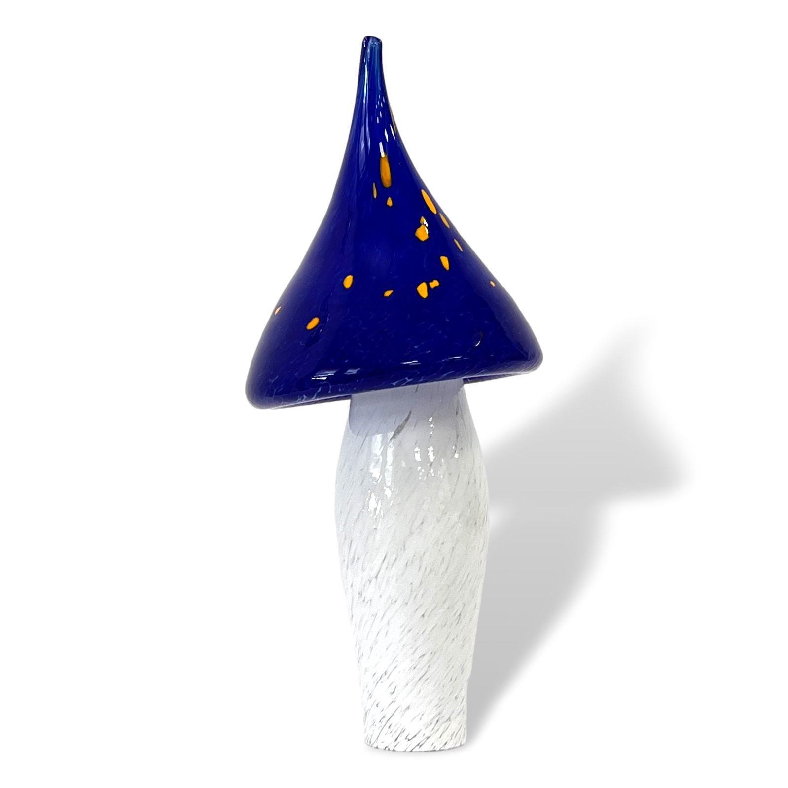 Fliegenpilz aus Glas, ca. 27-30 cm groß, blau-bunt getupft mit spitzer Kappe Fliegenpilz aus Glas, ca. 27-30 cm groß, blau-bunt getupft mit spitzer Kappe