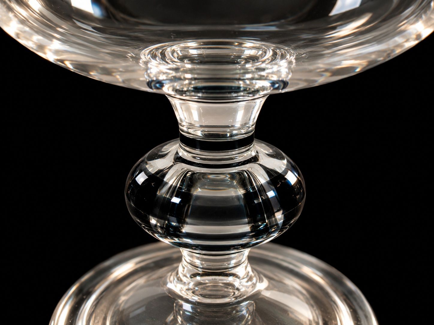 Whiskyglas "Steffen", mundgeblasen mit schwarzem Akzent ca. 13 cm hoch