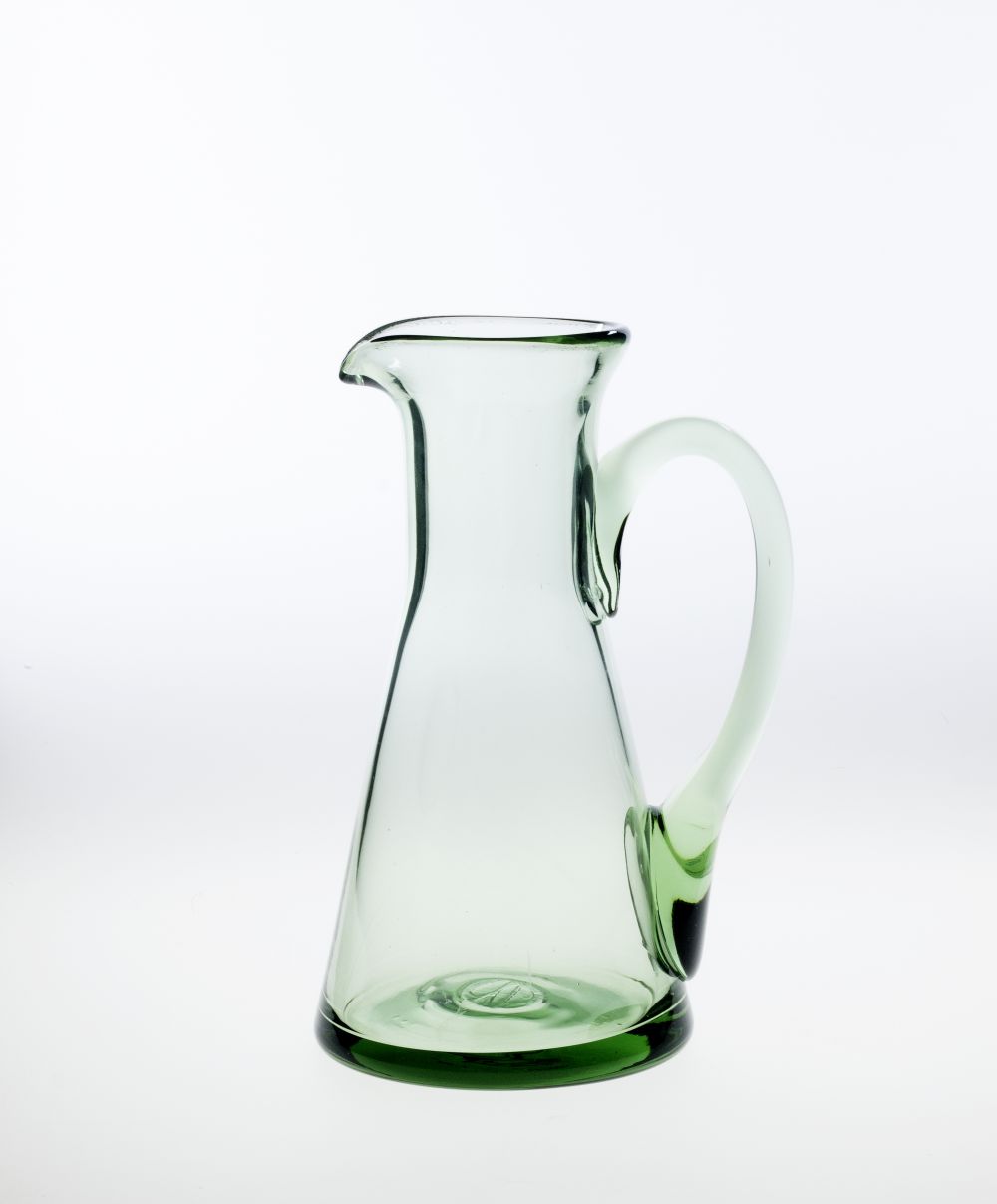 Original Thüringer Waldglas exklusiver Wasserkrug Höhe 20 cm Goethekrug Original Thüringer Waldglas exklusiver Wasserkrug Höhe 20 cm Goethekrug