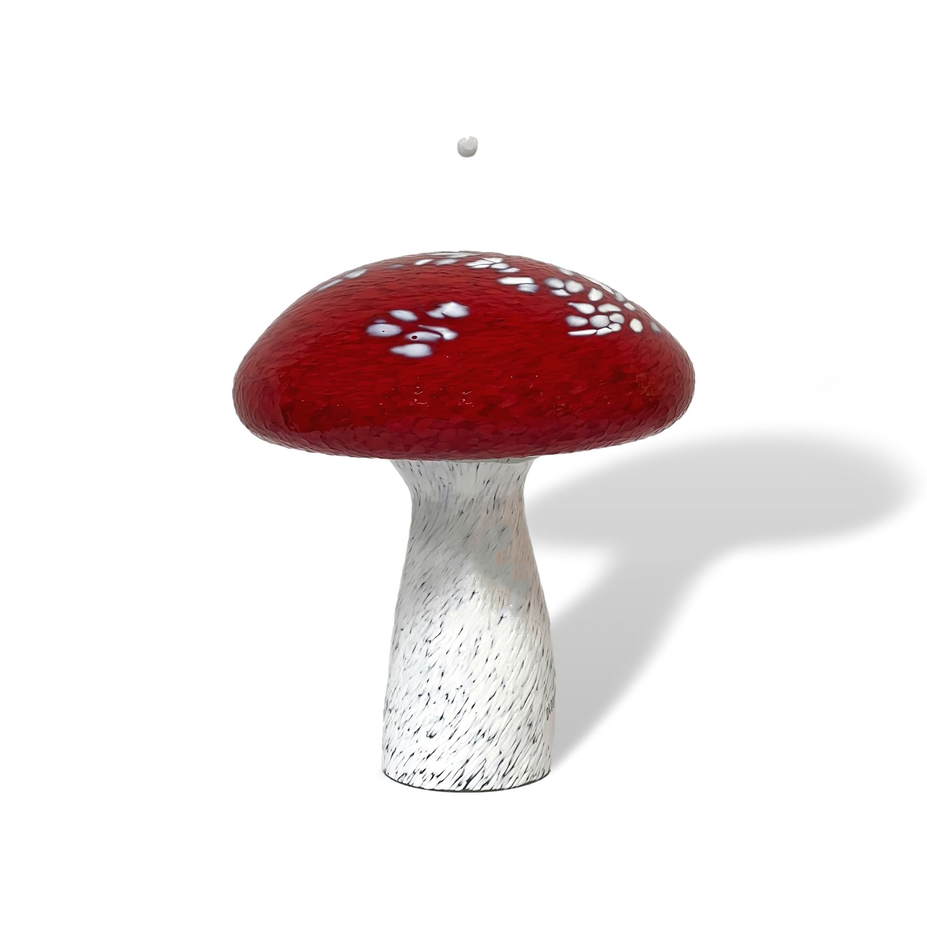 Fliegenpilz aus Glas, ca. 15-20 cm cm groß, rot-weiß getupft mit runder Kappe Fliegenpilz aus Glas, ca. 15-20 cm cm groß, rot-weiß getupft mit runder Kappe