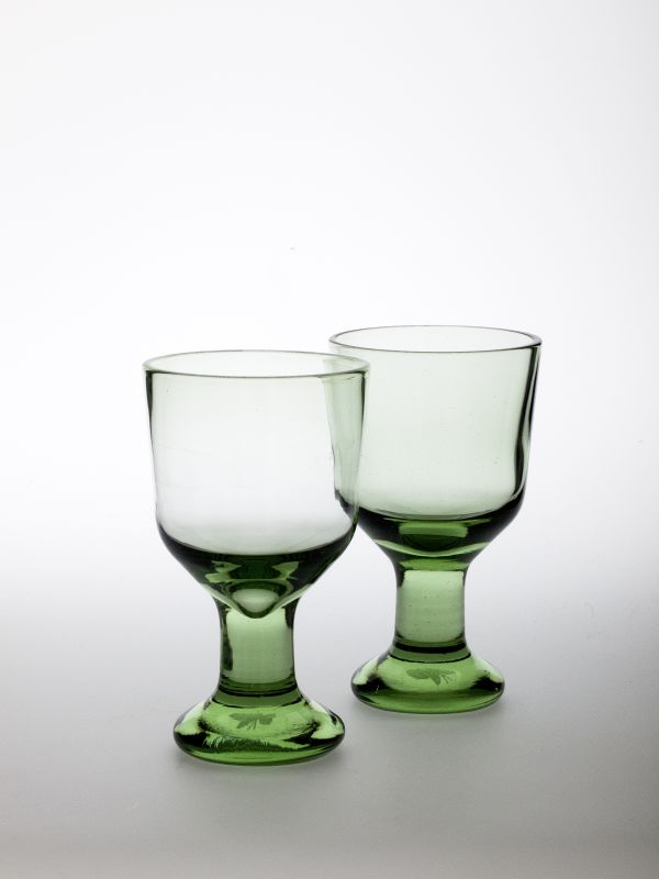 Original Thüringer Waldglas ASTA - Wasserglas & Weinglas Höhe 14 cm, glatt, 2 Stück Original Thüringer Waldglas ASTA - Wasserglas & Weinglas Höhe 14 cm, glatt, 2 Stück
