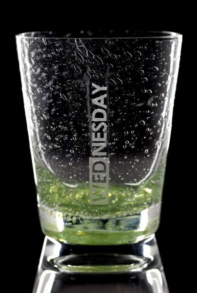 B DAY glass®.....Grün - Mittwoch Höhe 9 cm, aktuell nur ohne Gravur (Vorname & Geburtsdatum)